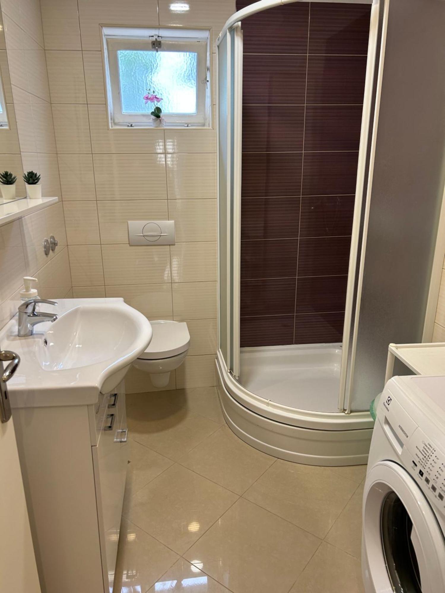 Apartments Juric Бродариця Екстер'єр фото